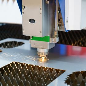 Cắt và hàn bằng laser